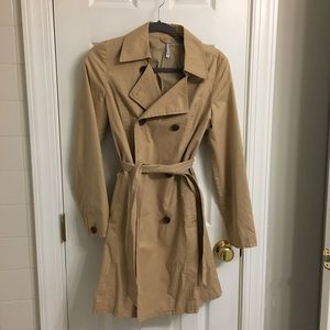 Gap Kaki Trench Coat